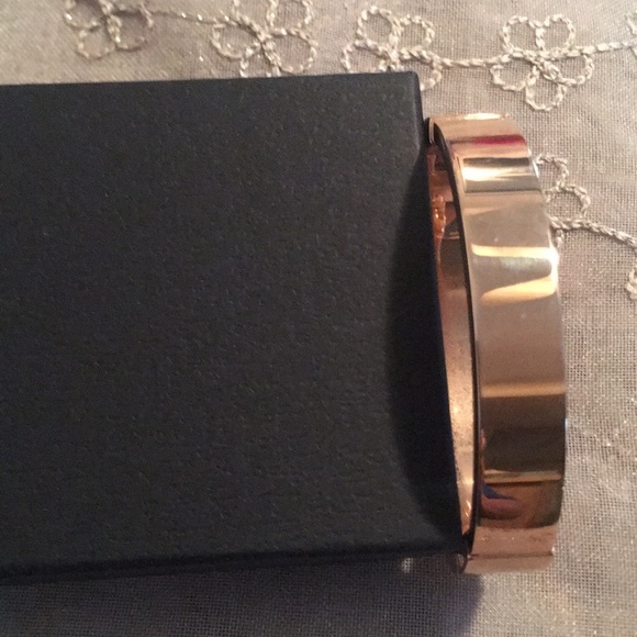 Michael Kors Bracelet NWOT - Picture 4 of 7
